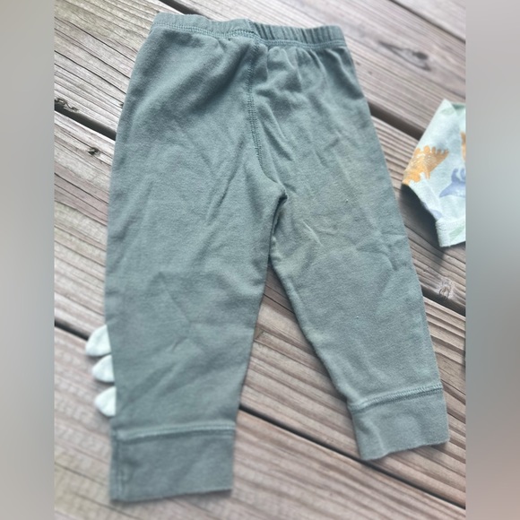 Infant Baby 12M Carter's Dinosaur long sleeve top & pants Set - Picture 2 of 6